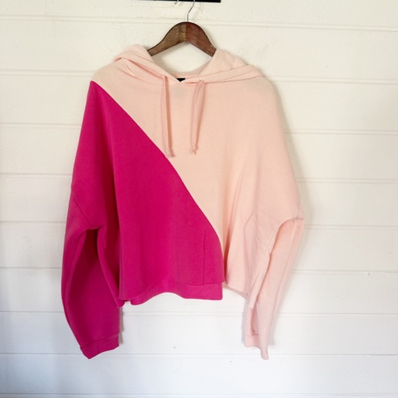 Rue+ Tops - EUC Rue+ Women’s Color-Block Pink Fleece Cropped Hoodie Size 2X
